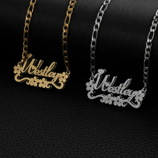 GGIRL18K Gold-Plated Personalized Flower And Heart-Shaped Name Necklace—Customizable Name, Vintage Lace Pendant—A Unique And Fashionable Accessory